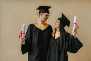 Jeune diplômé : Comment décrocher le bon premier emploi ?